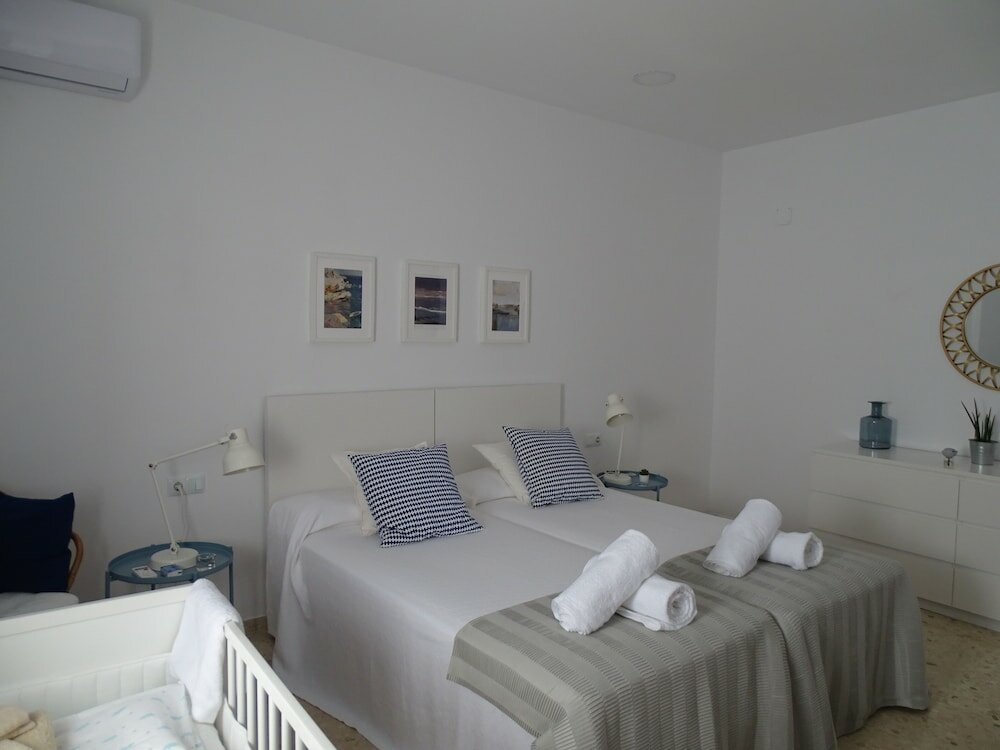 Фото Bahía Blanca Apartments