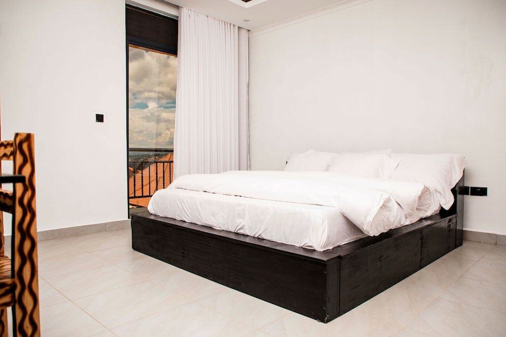 Фото Senita Bed and Breakfast