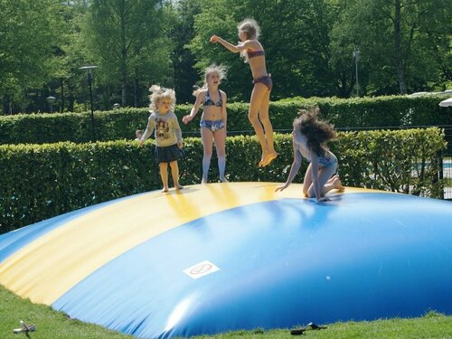 Гостиница Designed Home With Bedstead Surrounded by Forest в Оверэйселе