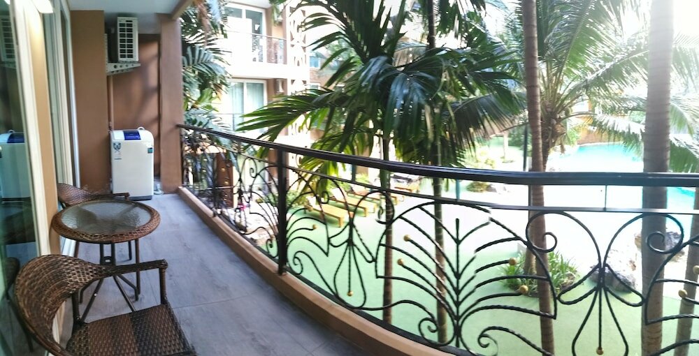 Фото Atlantis Condo Resort