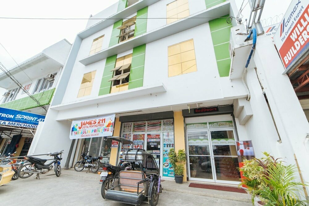 Hotel RedDoorz @ Plaridel Street Roxas City, Province of Capiz, photo