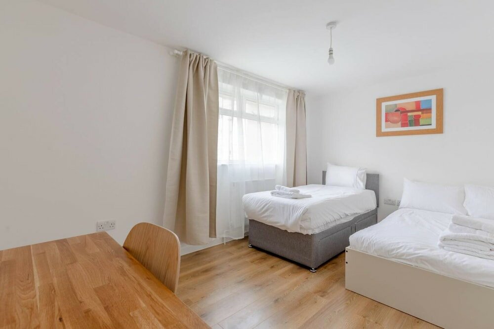 Фото Modern 2bd Flat - 5 min to London City Airport