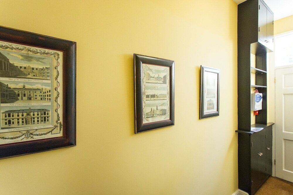 Фото Altido Modern 2 bed flat in Central London, sleeps 6