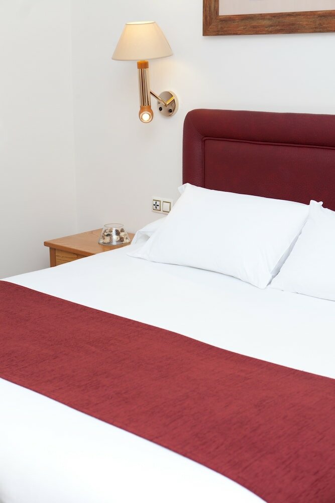 Фото Senator Cádiz SPA Hotel