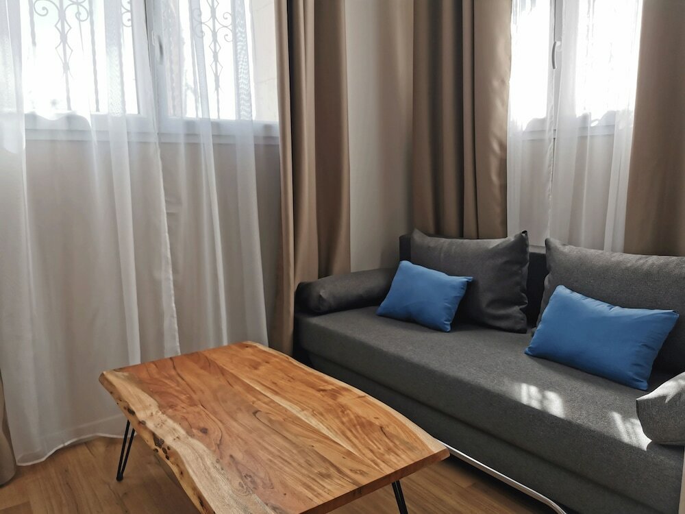 Фото Appart Hotel SPA Perpignan