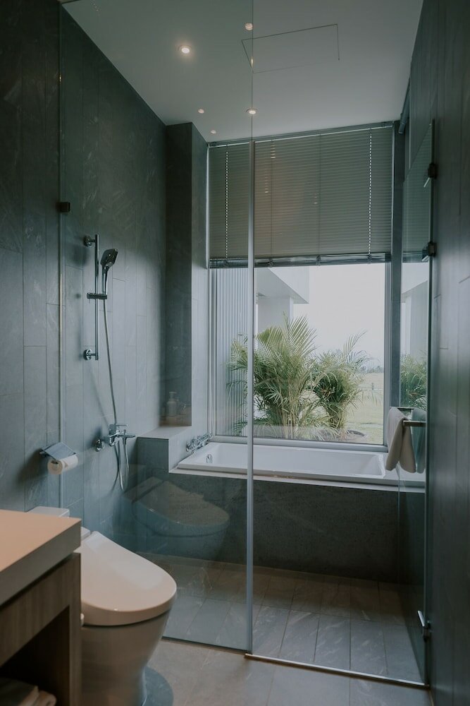 Фото Sunlight on the peninsula