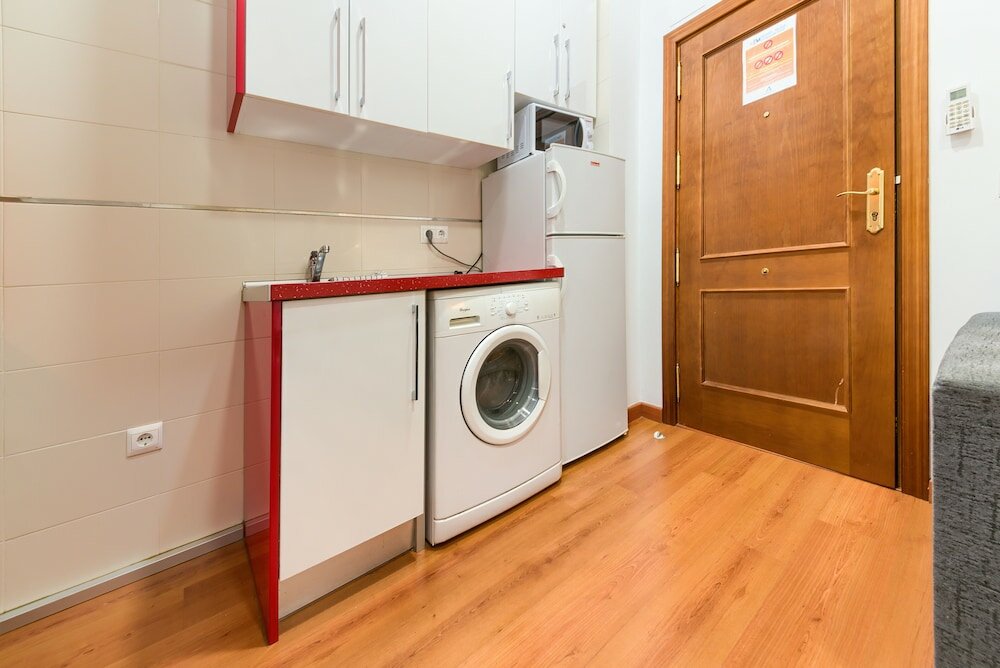 Фото Holidays2Malaga City Center Apartments