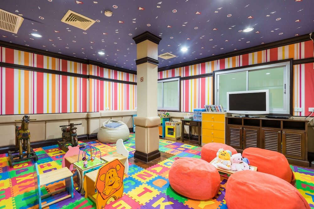 Фото Wora Bura Hua Hin Resort & Spa