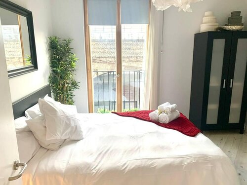 Гостиница Stunning 2-bed Apt & Balcony in Notting Hill в Лондоне