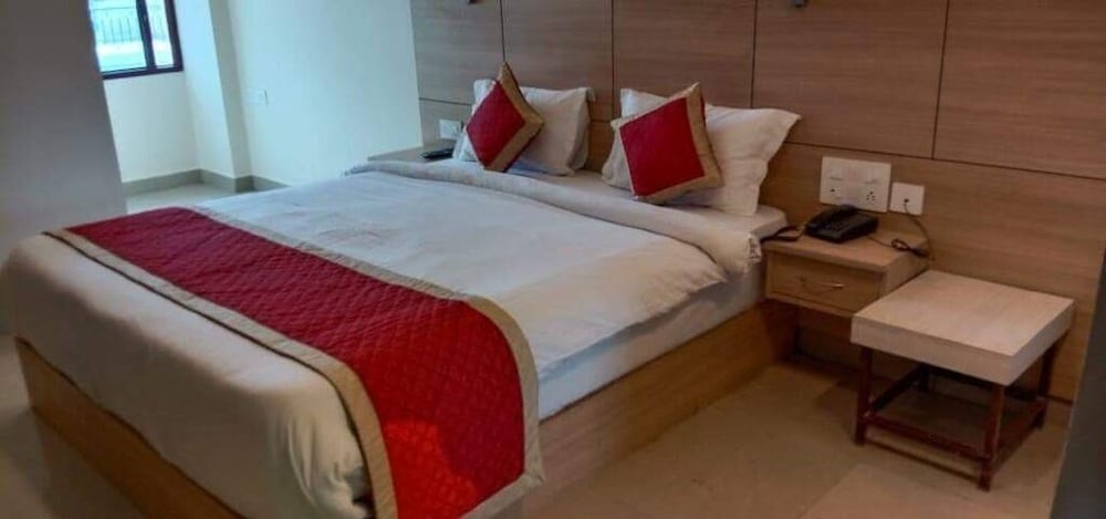 Фото Hotel Royal Amer City