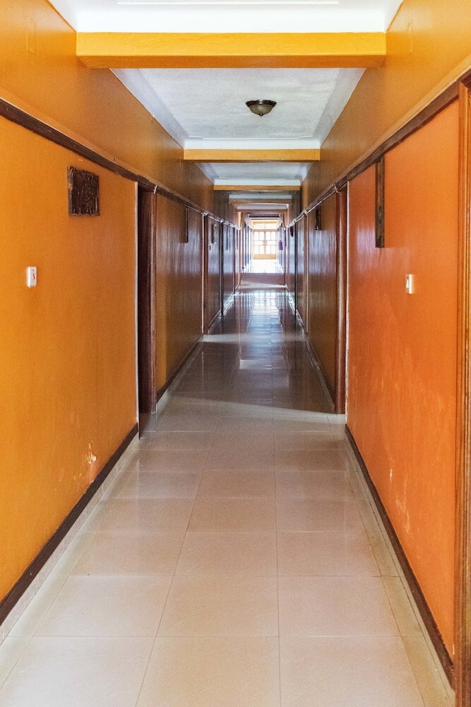 Фото Rwenzori International Hotel