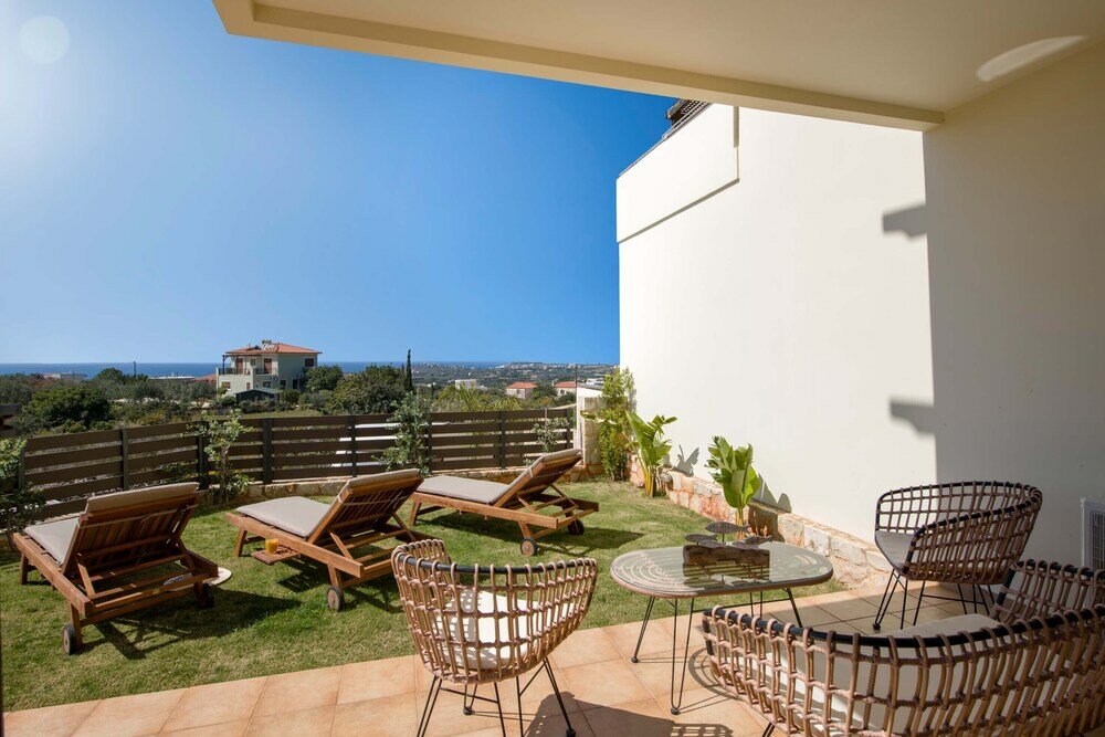 Фото EcoHome Villa