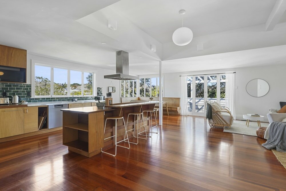 Фото Grey Lynn - Grandeur - Cafe Lifestyle