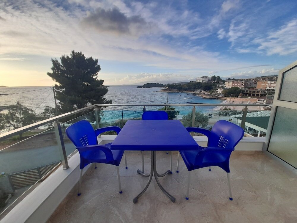 Фото Esmerald Hotel