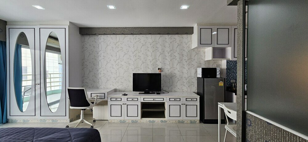 Фото Condo Express View Talay 6