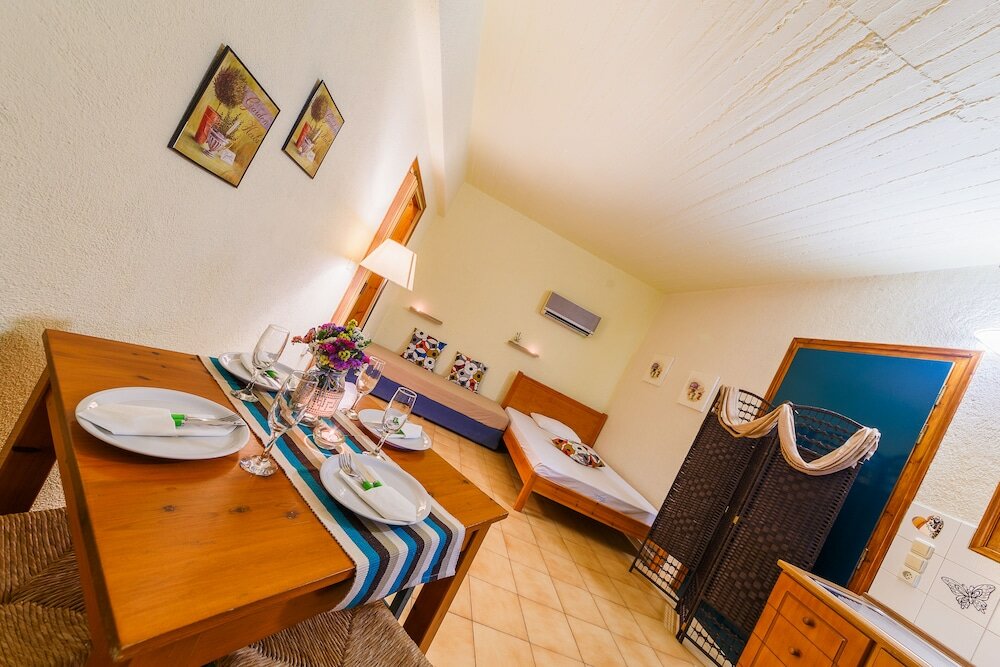 Фото Grekis hotel & Apartments