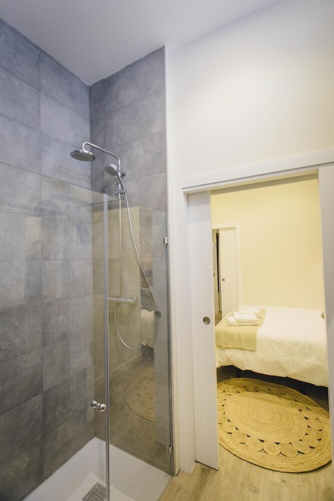 Фото Stay Komodo Byron Suites