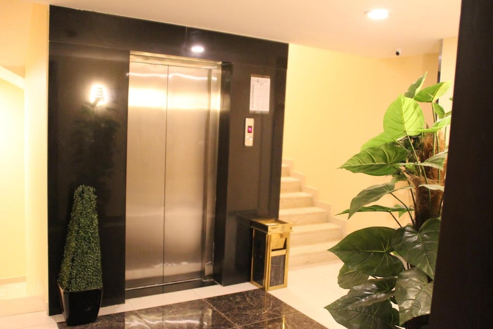 Фото Marahel Kharj Aparthotel 3