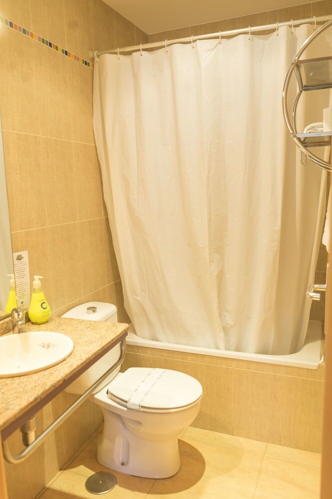 Фото Hostal Goyesco Plaza