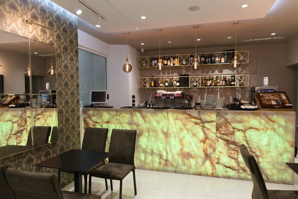 Фото Emerald Boutique Hotel