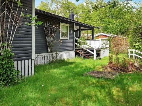 Гостиница 7 Person Holiday Home in Dräkne-hogby в Лене Блекинге