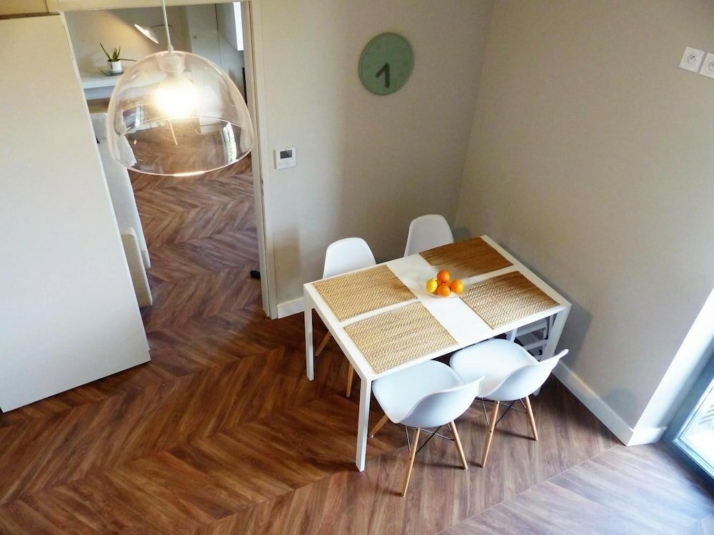 Фото Le Bristol Gites urbains