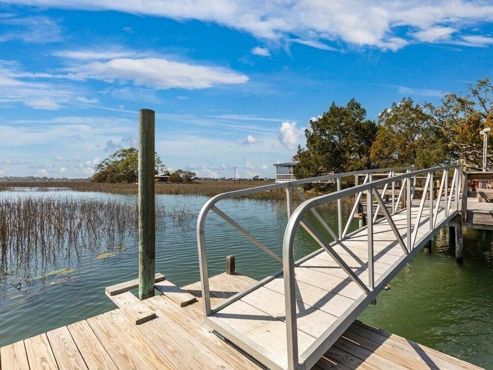 Фото Chimney Pot Cottage