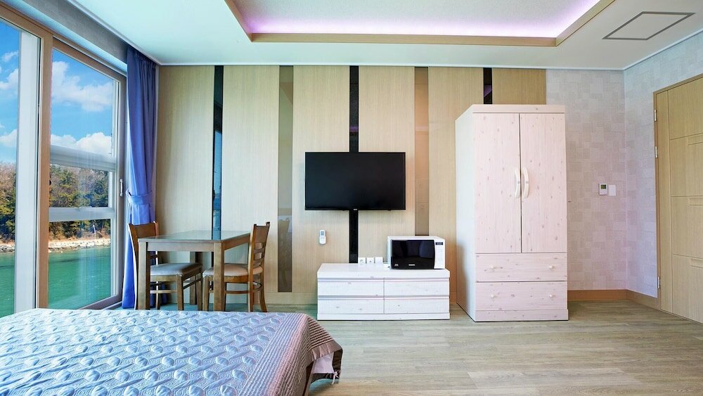 Фото Yeosu Janggun Island Pension