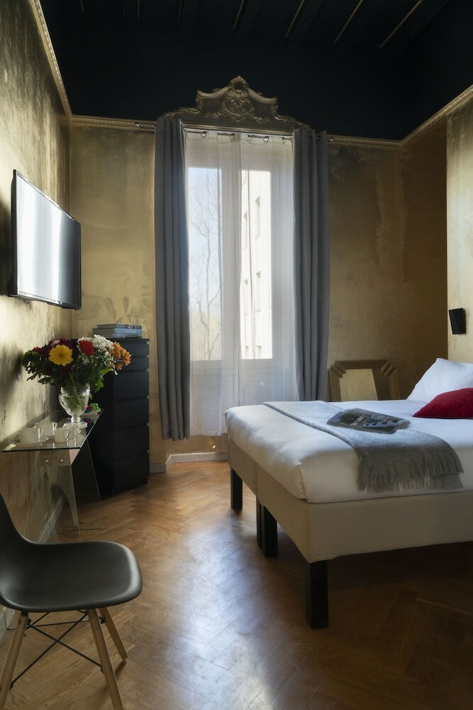 Фото Rivière Private Rooms at the Park