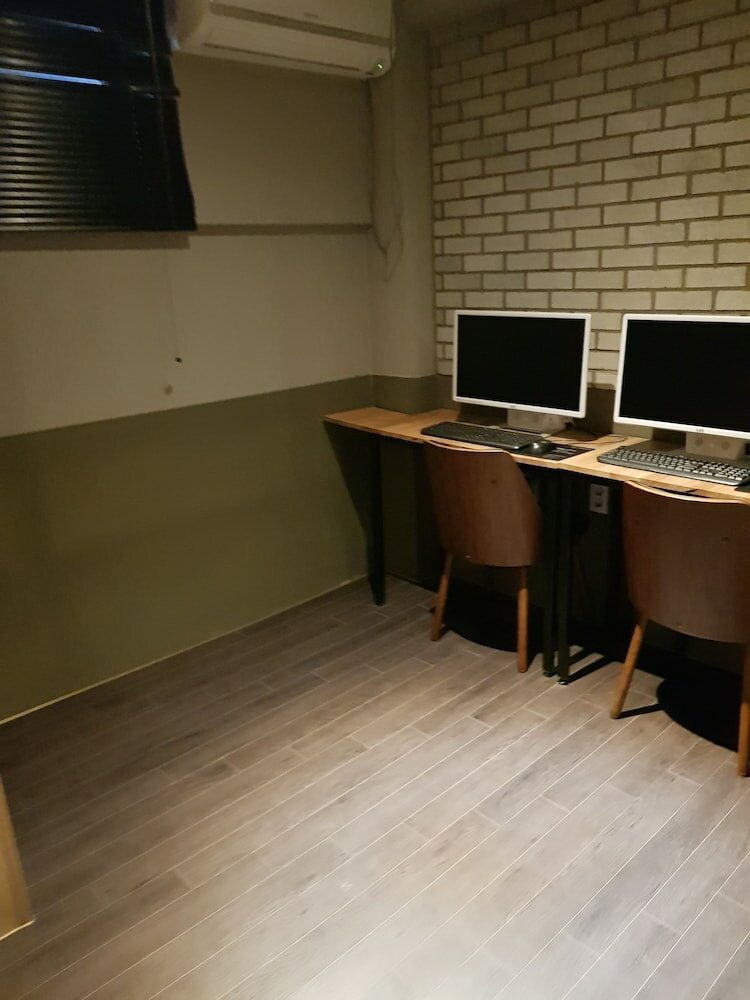 Фото Dwell Hotel