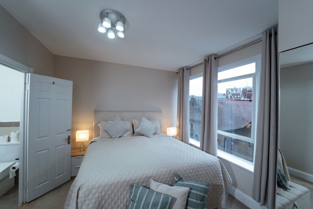 Фото Park Lane Apartments Crawford Place