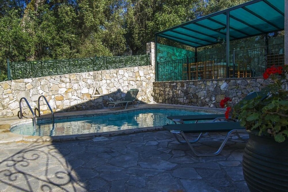 Фото Su La Strata house by CorfuEscapes