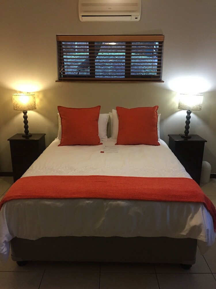 Фото Faraway Lodge B&b