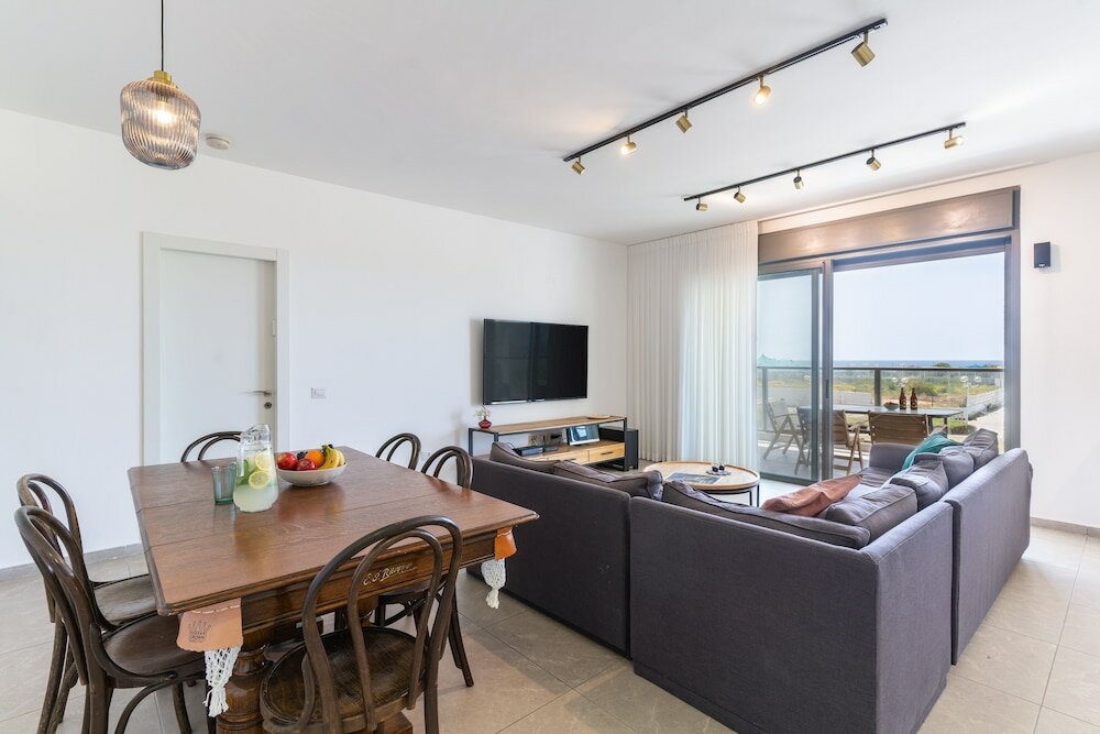 Фото Alloro First Line To The Beach