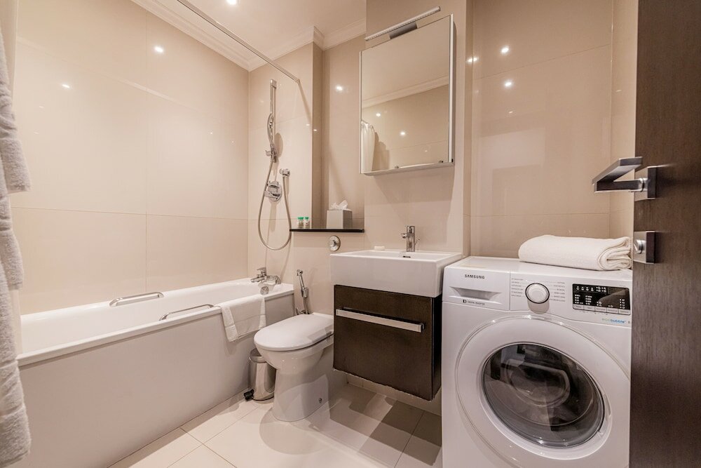 Фото 130 Queen's Gate Apartments