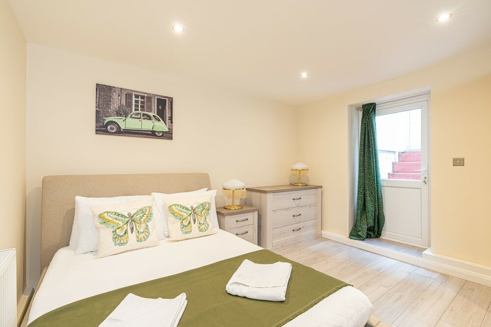 Фото Cozy 1 Bedroom Flats in Paddington