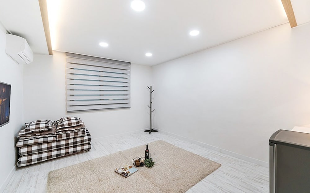 Фото Yeosu Badaya Guest House and Hostel