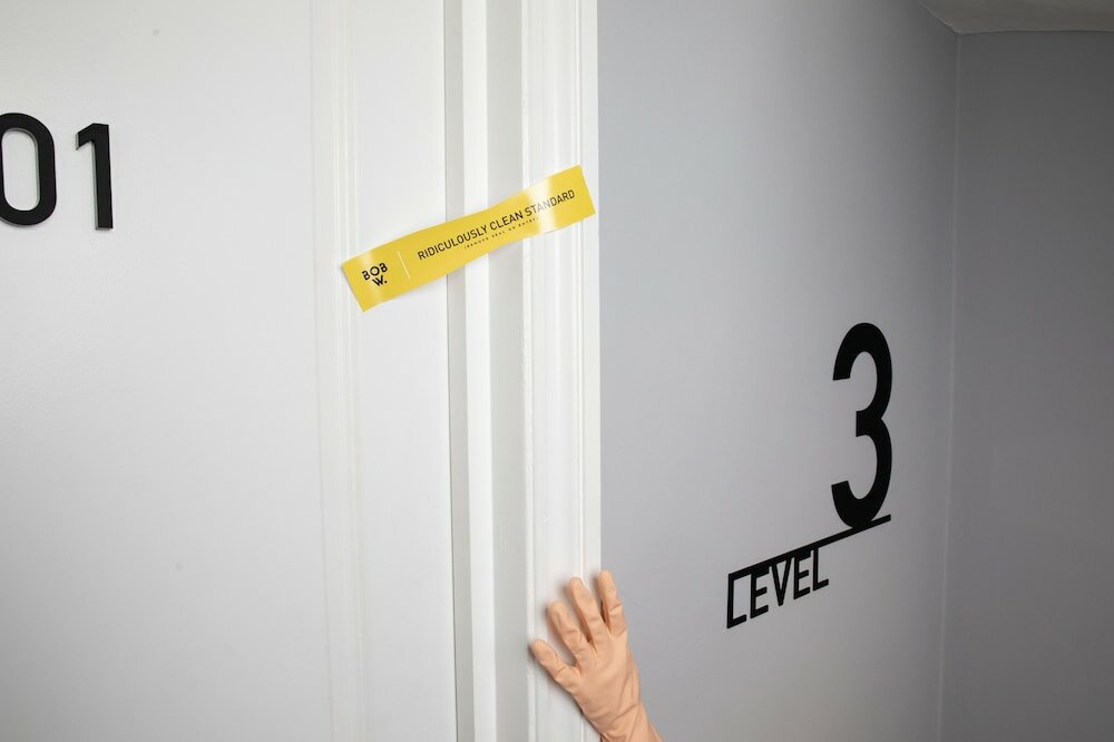 Фото Bob W Tower Hill Studios