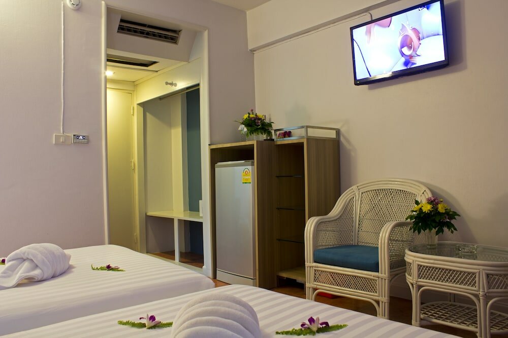 Фото On Hotel Phuket