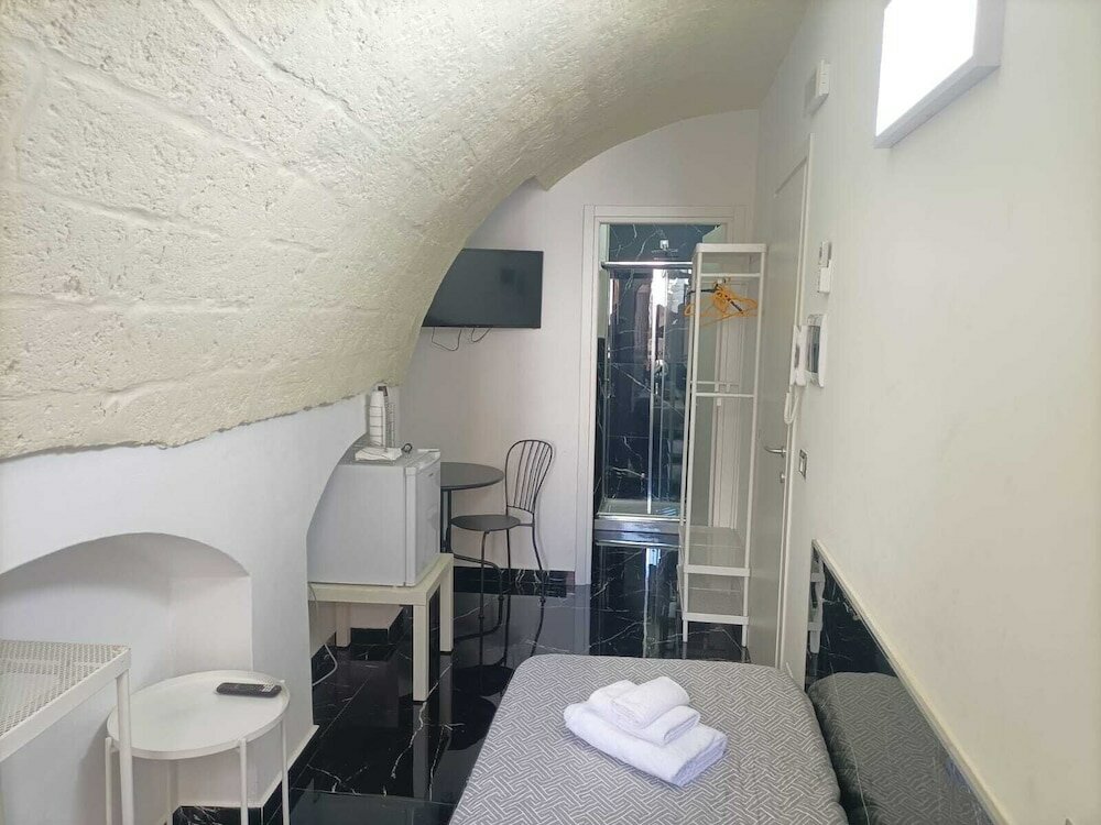 Фото Newhouse rooms black & white