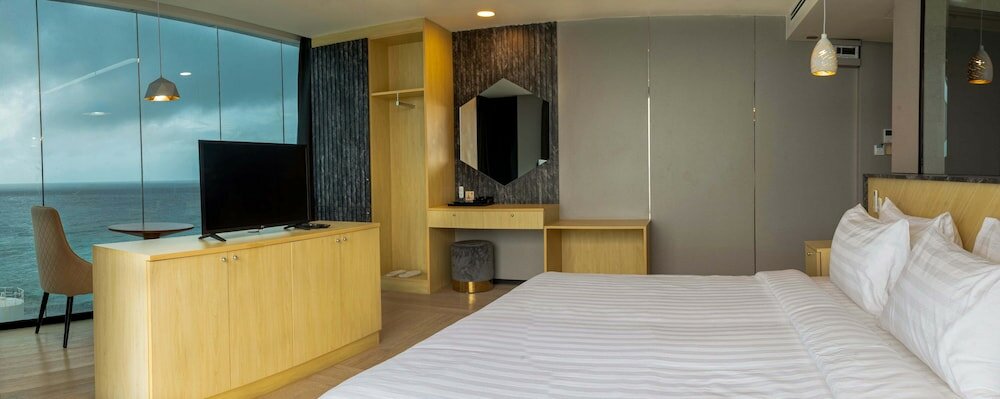 Фото Clarks Exotica Kamadhoo Maldives