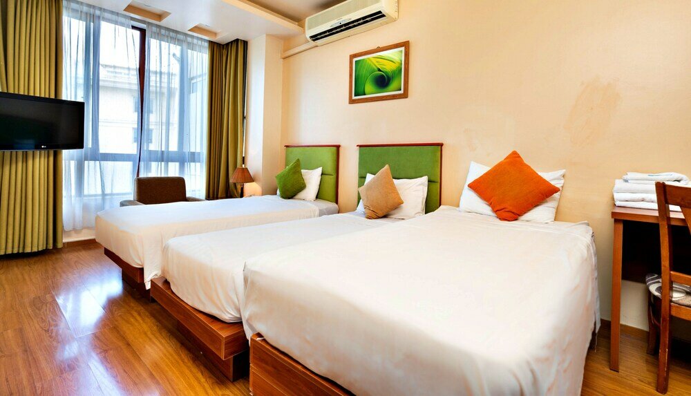 Фото Hanz LakeView Hotel Hanoi