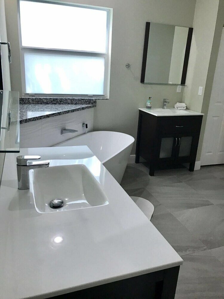 Фото 4 Bedroom Home by Ideal Experience Vr