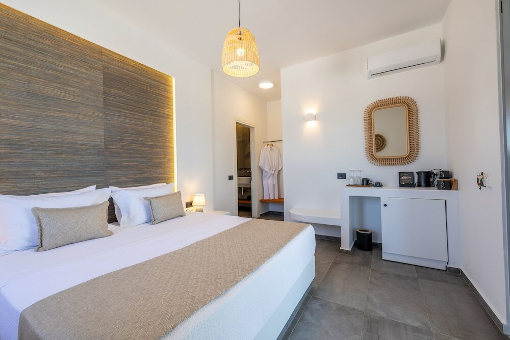 Фото Bonsai Luxury Suites