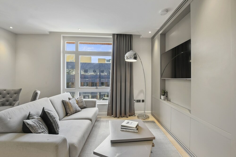 Фото Vauxhall Bridge Road by Q Apartments