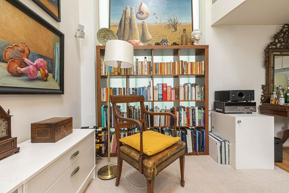Фото Altido Artsy Studio Flat in Fulham near River Thames