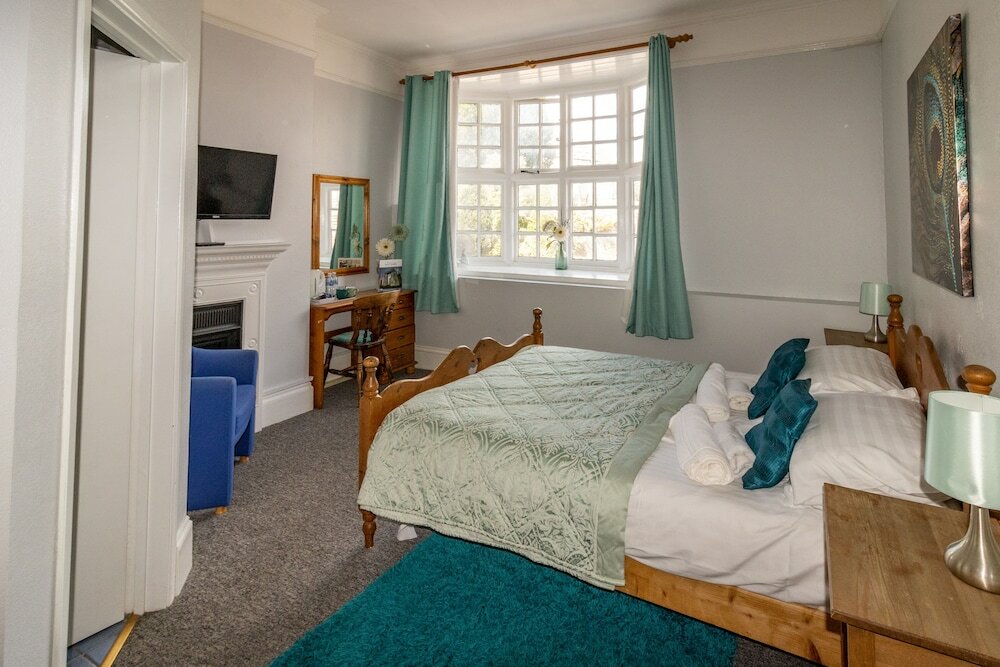 Фото The Bear Marlborough