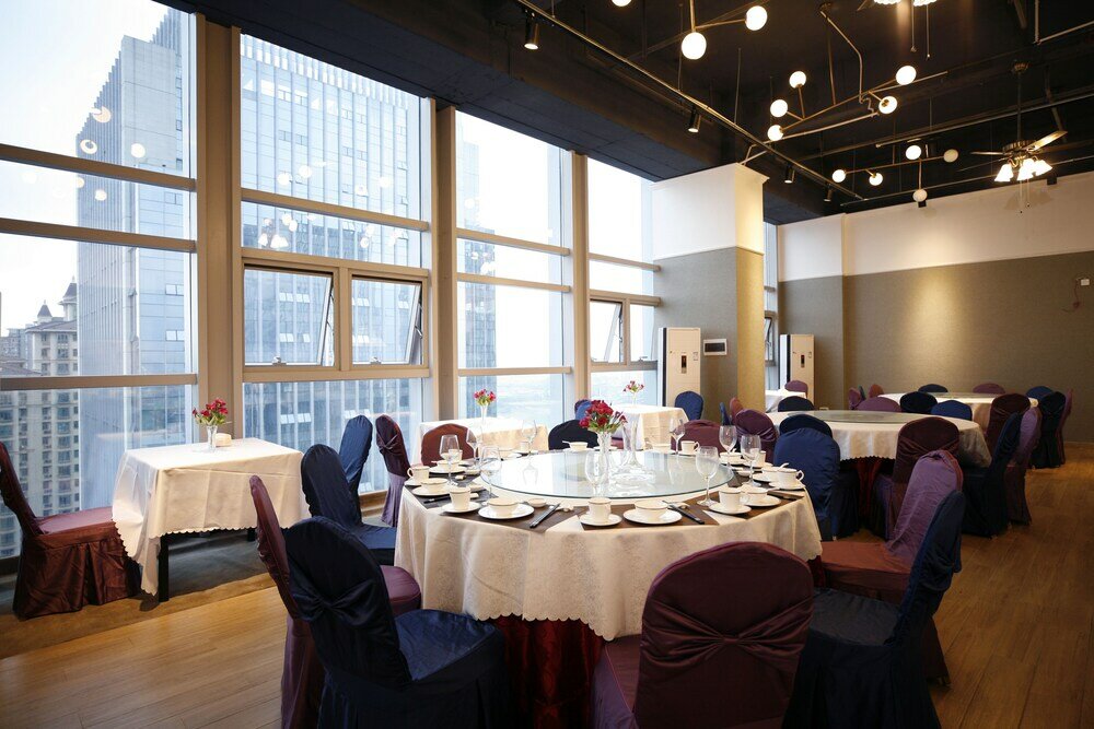 Фото Manhatton Hotel Guangxi Univeristy