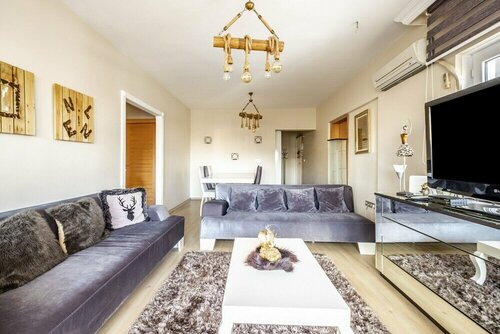Гостиница Vibrant Flat in Atasehir With Central Location в Аташехире