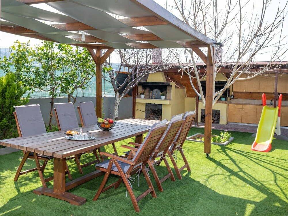 Фото Grey House by Checkin